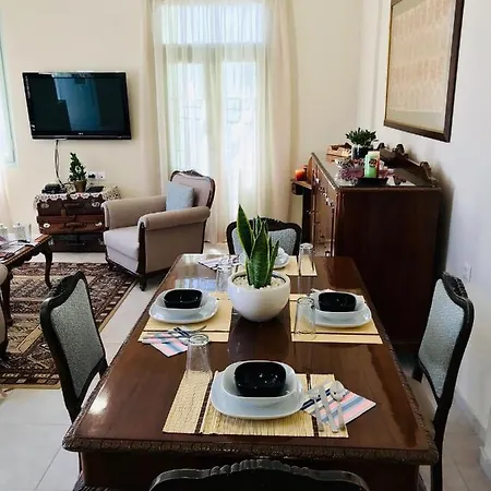Marianthi's House